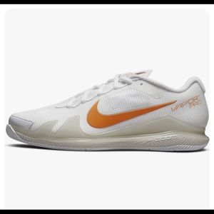 Nike Vapor Pro Tennis Court Shoes 7.5